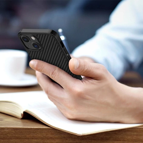 Nillkin Synthetic Fiber Carbon case cover for iPhone 13 black