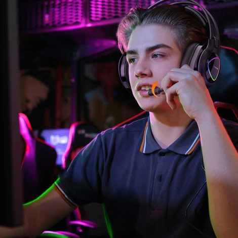 Tronsmart Glary Alpha Gaming RGB, 3,5 mm-es mini jack fejhallgató mikrofonnal és távirányítóval játékosok számára, fekete (370406)