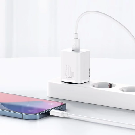 Baseus Super Si gyorstöltő 1C 20W, USB-C-Lightning kábellel, 1m (fehér)