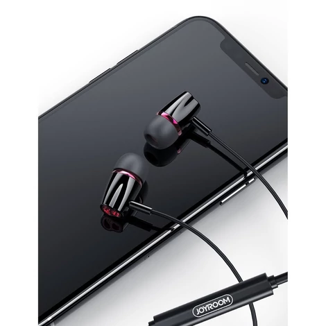 Joyroom fülhallgató 3,5 mm-es mini jack csatlakozóval, távirányítóval és mikrofonnal, fekete (JR-EL114)