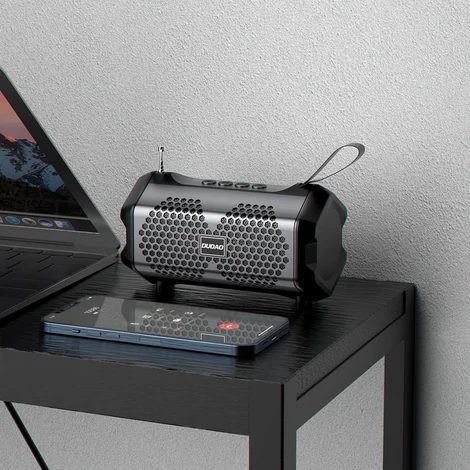 Dudao vezeték nélküli Bluetooth 5.0 hangszóró, 3W, 500mAh, rádió, fekete (Y9s-black)