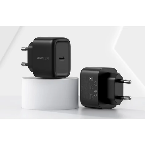 Fali töltő UGREEN CD250, 25W, USB-C (fekete) + USB-C-USB-C kábel, 2m (fekete)