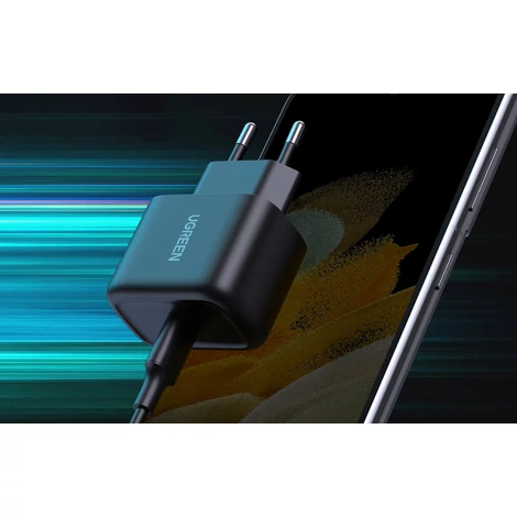 Fali töltő UGREEN CD250, 25W, USB-C (fekete) + USB-C-USB-C kábel, 2m (fekete)