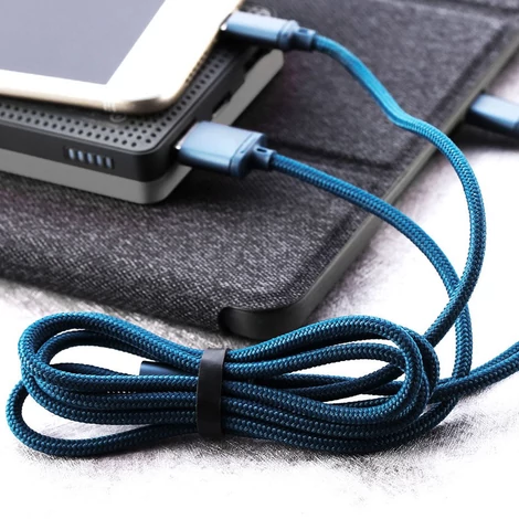 Remax Gition 3 az 1-ben nylon fonott USB - micro USB / Lightning / USB-C kábel, 2.8A, 1,15M, fekete