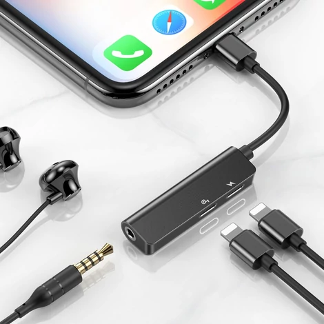 Baseus 3-in-1 iP Lightning to 2x lightning + 3.5mm Audio Adapter L52 Fekete (CALL52-01)