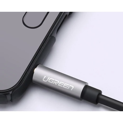 Ugreen 3.5mm mini jack AUX elosztó adapter kábel 20cm - Ezüst (10532)